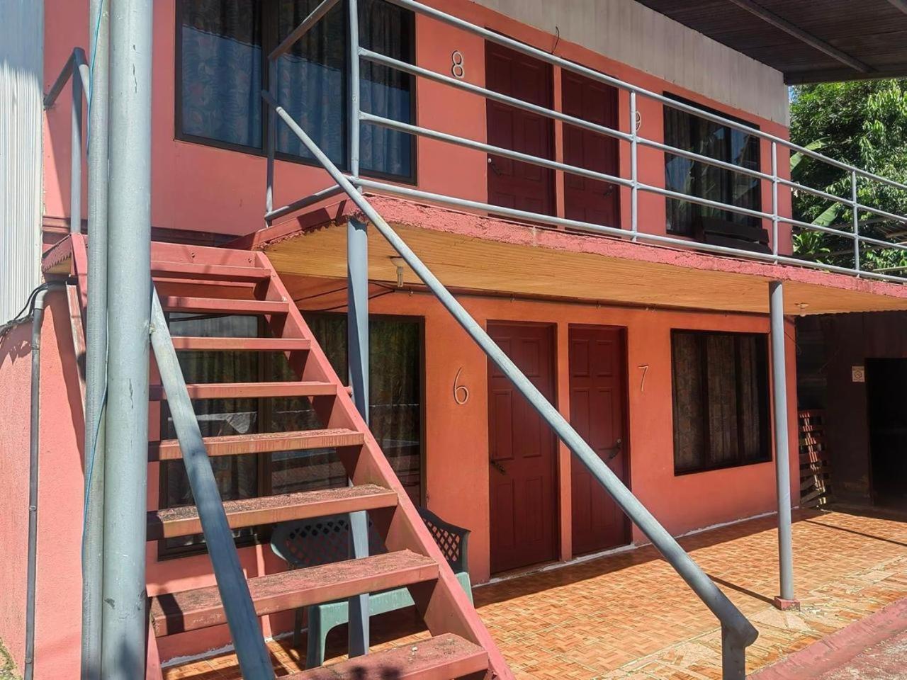 Cabinas El Botecito Muelle エクステリア 写真